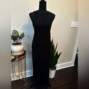 Forever 21 Black Sleeveless Maxi Dress